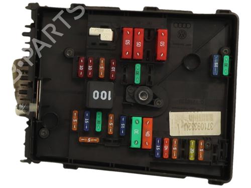 Fuse box VW GOLF VI (5K1) 1.6 TDI | BP38729867E1 - Image 2