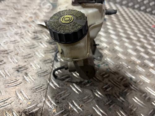 Used Brake master cylinder Brake master cylinder 39503278 39503278