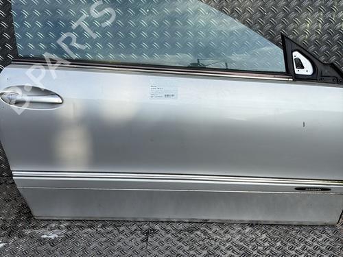 Used Right front door MERCEDES-BENZ CLK (C209) CLK 240 (209.361) (170 hp) 21315784