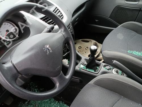 Left front window motor PEUGEOT 206+ (2L_, 2M_) 1.1 | BP29117894E21 