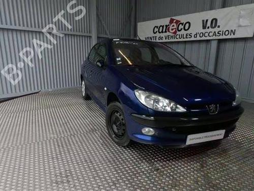 Brugte PEUGEOT 206 Hatchback (2A/C) 1.4 i (75 hp) 4481004