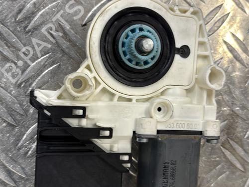Used Right rear window motor VW GOLF VI (5K1) 1.6 (102 hp) 24117685