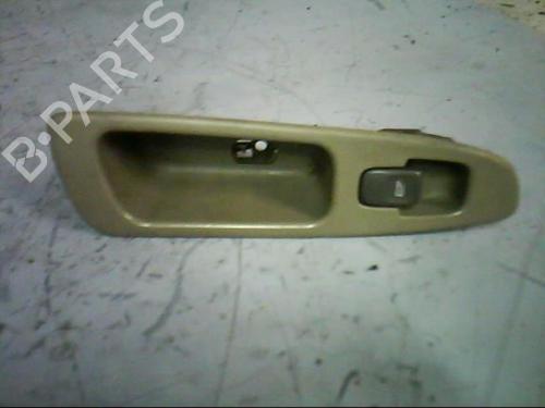 Used Left rear window switch VOLVO V40 Estate (645) 1.9 DI (115 hp) 21368638