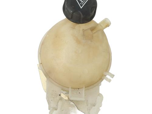 Used Expansion tank PEUGEOT 208 I (CA_, CC_) 1.6 HDi (92 hp) 21313048