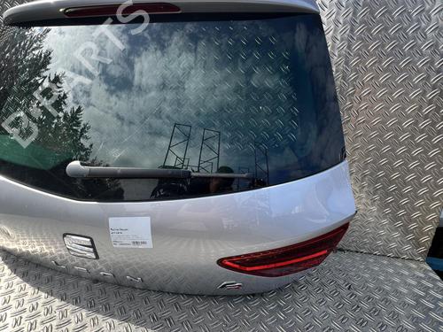 tailgate-seat-leon-5f1-2012-2013-2014-2015-2016-2017-2018-2019-2020-2021-26383089 main image