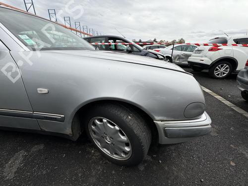 Right taillight MERCEDES-BENZ E-CLASS (W210) E 300 Turbo-D (210.025) | BP28577210C35 