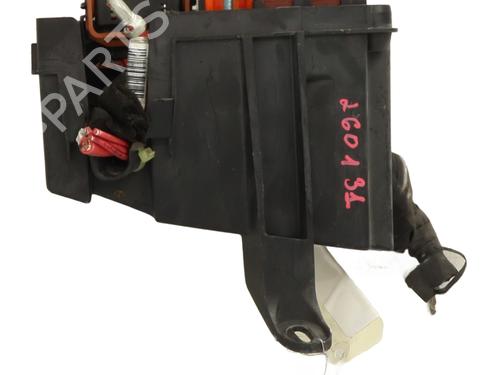 Used Fuse box Fuse box RENAULT TWINGO II (CN0_) 1.2 16V (CN04, CN0B) (75 hp) 32508868 32508868