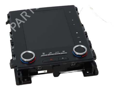 display-monitor-renault-megane-iv-hatchback-b9amn_-12-tce-130-b9mr-2015-21753629 main image