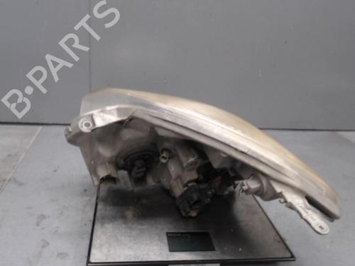 Used Right headlight TOYOTA COROLLA Verso (_E12_) 2.0 D-4D (CDE120_, CDE120R) (90 hp) 21296211