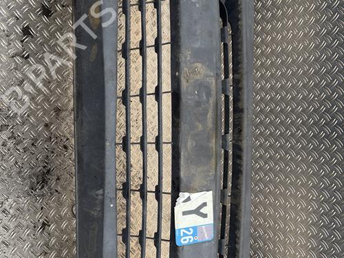 Used Front bumper RENAULT MASTER II Platform/Chassis (ED/HD/UD) 2.5 dCi (120 hp) 21886843