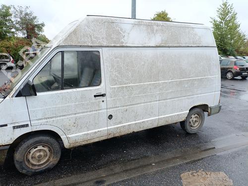Used Parts RENAULT TRAFIC Van (T_, P_, V_) 2.5 D 4211908