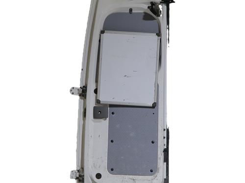 right-tailgate-nissan-nv200-van-2010-39644217 main image
