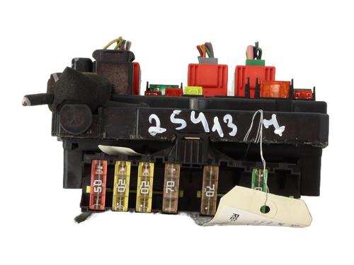 Used Fuse box Fuse box PEUGEOT 206+ (2L_, 2M_) 1.1 (60 hp) 30929474 30929474