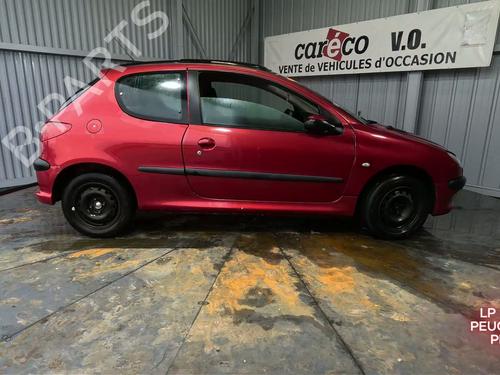 Fuse box PEUGEOT 206 Hatchback (2A/C) 1.4 i | BP30922960E1