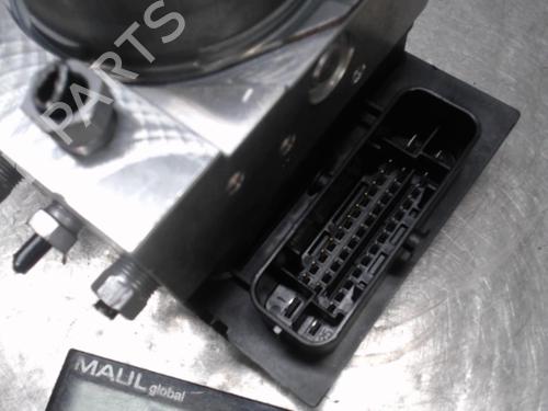 Used ABS pump PEUGEOT 5008 (0U_, 0E_) 1.6 HDi (110 hp) 21307667