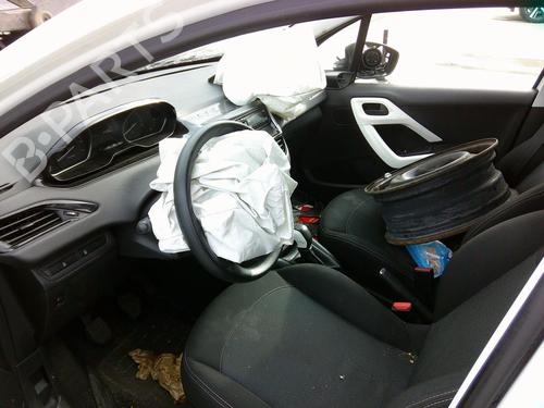 Climate control PEUGEOT 208 I (CA_, CC_) 1.2 VTi 68 / PureTech 68 | BP21682423I5 