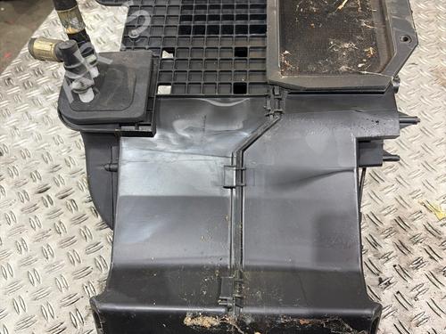 Heater matrix box FORD TRANSIT Van (E_ _) 2.5 DI (EAL, EAS) | BP40174005M61 - Image 4