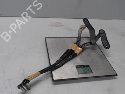 Used Front windshield wiper arm MERCEDES-BENZ C-CLASS T-Model (S204) C 220 CDI (204.202) (163 hp) 21306073