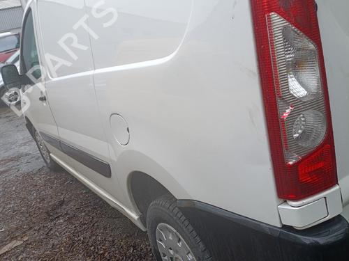 Electronic module PEUGEOT EXPERT Van (VF3A_, VF3U_, VF3X_) 1.6 HDi 90 16V | BP37737302M83 - Image 4