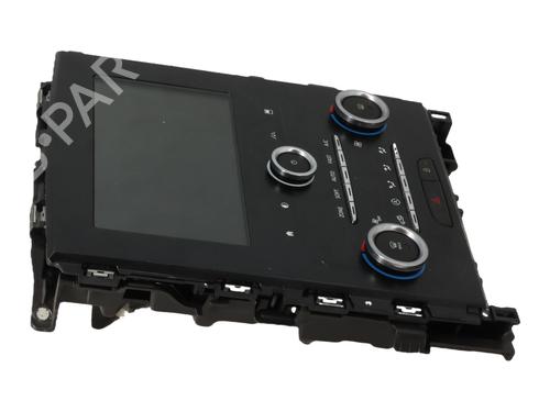 display-monitor-renault-megane-iv-hatchback-b9amn_-2015-39028690 main image