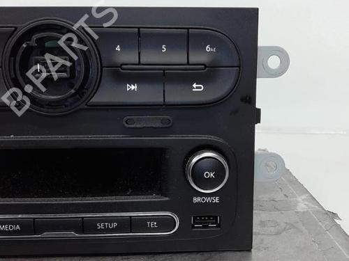 Used Radio RENAULT TWINGO III (BCM_, BCA_) 1.0 SCe 70 (BCMB) (69 hp) 21297399