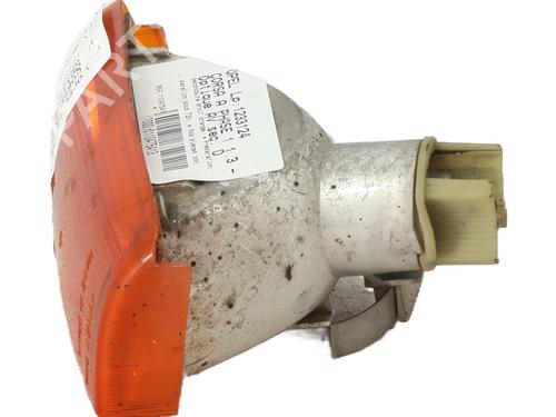 Used Right front indicator OPEL CORSA A Hatchback (S83) [1982-1993]  28019208