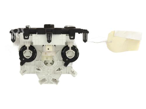 climate-control-suzuki-swift-v-az-2017-23827931 main image