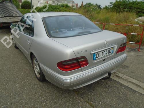 Left tailgate light MERCEDES-BENZ E-CLASS (W210) E 270 CDI (210.016) | BP28577201C79 - Image 9