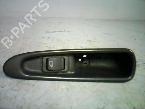 Used Right front window switch VOLVO S40 I (644) 1.9 TD (90 hp) 21365948