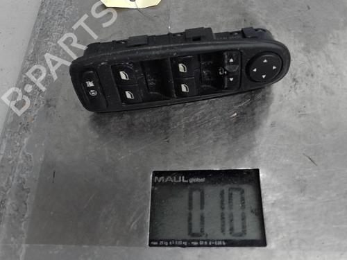 Used Left front window switch Left front window switch CITROËN C4 Picasso I MPV (UD_) 1.6 HDi (109 hp) 21300662 21300662