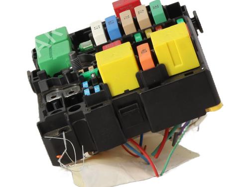 Fuse box CITROËN C4 CACTUS 1.2 VTi 82 | BP31211500E1