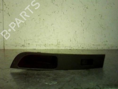 Used Right front window switch NISSAN MICRA III (K12) 1.5 dCi (65 hp) 21362691