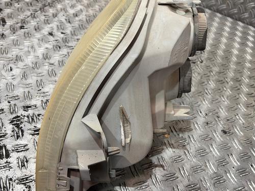 Used Right headlight Right headlight 39062674 39062674
