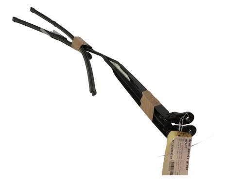 front-windshield-wiper-arm-citroen-c3-picasso-sh_-2008-32687395 main image