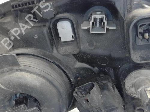 Used Right headlight NISSAN MICRA II (K11) 1.0 i 16V (60 hp) 21312396