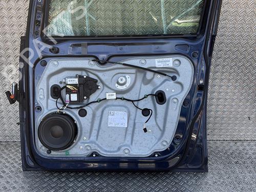right-front-door-vw-touran-1t3-2010-2011-2012-2013-2014-2015-2016-32168059 main image