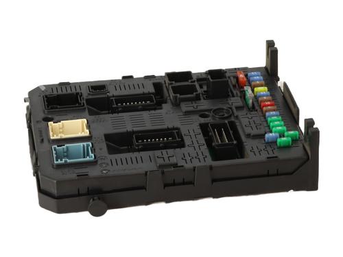 Used Fuse box Fuse box PEUGEOT 308 I (4A_, 4C_) 1.6 HDi (109 hp) 31117193 31117193
