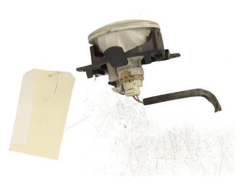 right-front-fog-light-citroen-c4-cactus-2014-33702758 main image