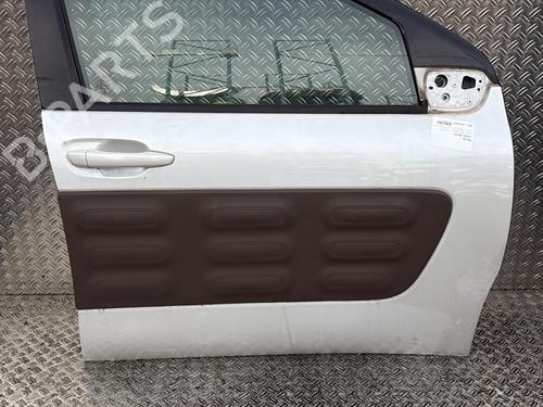 right-front-door-citroen-c4-cactus-2014-31887565 main image