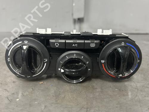 Used Climate control PEUGEOT 208 I (CA_, CC_) 1.2 PureTech 82 (82 hp) 21307121