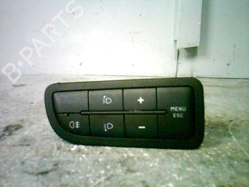 Used Switch FIAT GRANDE PUNTO (199_) 1.3 D Multijet (75 hp) 21366432