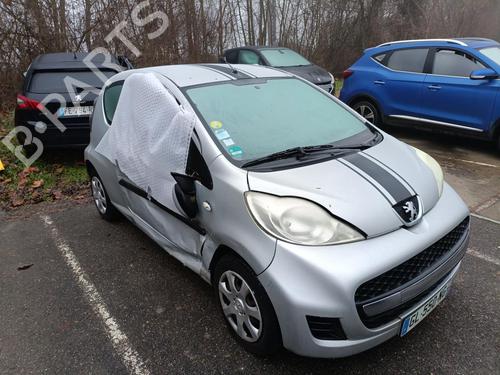 Used Parts PEUGEOT 107 (PM_, PN_)  1.0  4452792
