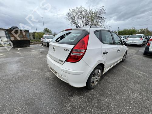 Warning switch HYUNDAI i30 (FD) 1.6 CRDi | BP32191407I22  - Image 12