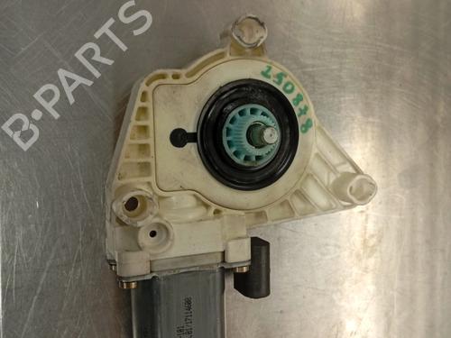 Used Right front window motor MERCEDES-BENZ A-CLASS (W169) A 160 CDI (169.006, 169.306) (82 hp) 24294328