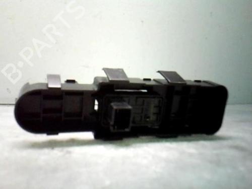 Used Right front window switch CITROËN C4 I (LC_) 1.6 HDi (109 hp) 21303785