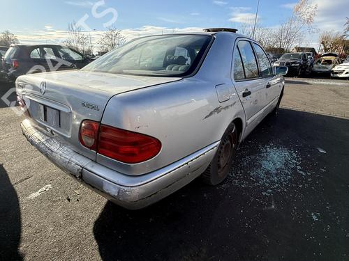 Left tailgate light MERCEDES-BENZ E-CLASS (W210) E 220 D (210.004) | BP28041661C79 - Image 7