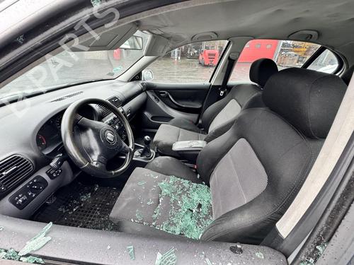 Steering column stalk SEAT LEON (1M1) 1.9 TDI | BP21370979I23