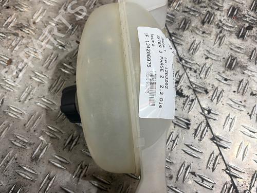 Used Expansion tank Expansion tank RENAULT MASTER III Van (FV) 2.3 dCi 135 FWD (FV0N, FV08, FV06, FV00, FV1S) (136 hp) 40174029 40174029