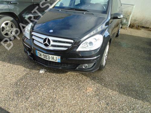 Left front fenders MERCEDES-BENZ B-CLASS Sports Tourer (W245) B 200 CDI (245.208) | BP21290339C41 