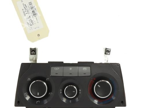 Used Climate control Climate control 21294118 21294118